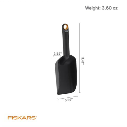 Fiskars Soil Scoop for Potting & Transplanting, 1.5 Cup Capacity, Black - style: Soil Scoop