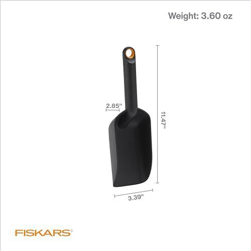 Fiskars Soil Scoop for Potting & Transplanting, 1.5 Cup Capacity, Black - style: Soil Scoop