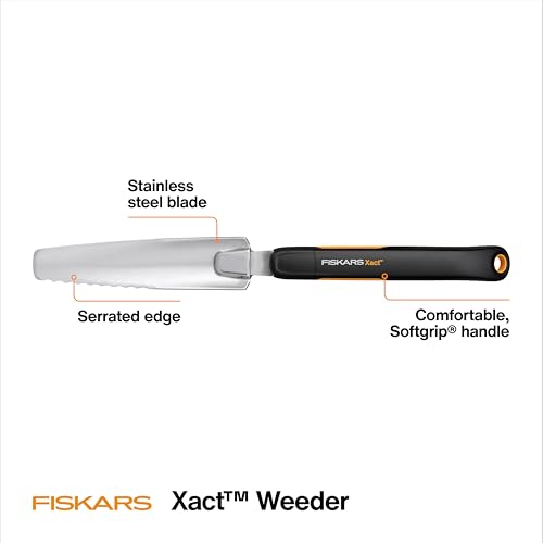 Fiskars Xact Hand Weeder, Stainless Steel Blade Garden Tool