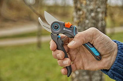 GARDENA ExpertCut Bypass Pruner, Stainless Steel, 7/8 in. Cut - 12203