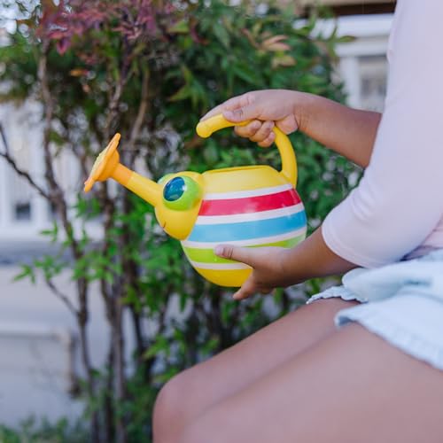 Melissa & Doug Sunny Patch Giddy Buggy Watering Can with Flower-Shaped Spout