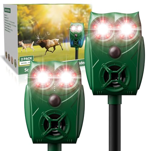 Solar-Powered Ultrasonic Animal Repellent with Motion Sensor, Waterproof Deer Repellent Device with LED Flashing Lights, Perfect for Outdoor Yards, Effective to Repel Deer, Coyotes, Raccoons, and Cats