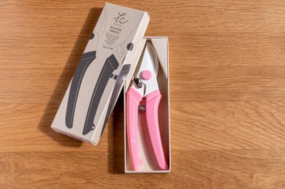Japanese Hand Pruners - Sakagen Hand Creation, Ultra Sharp Bypass Pruning Shears for Flowers & Gardening, Made in Japan, P-180 (Moss Green) - color: Moss Green