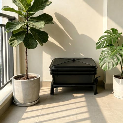 Worm Composting Bin 3-Layer Stackable Outdoor Composter for Kitchen Scraps