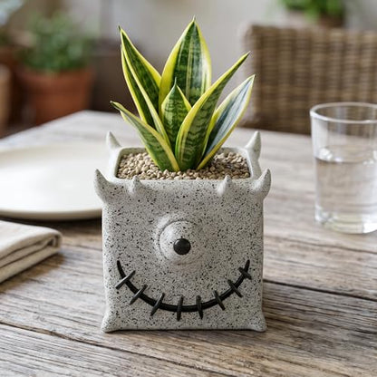 Halloween One-Eyed Monster Resin Planter Pot for Indoor Plants - color: Gray-b