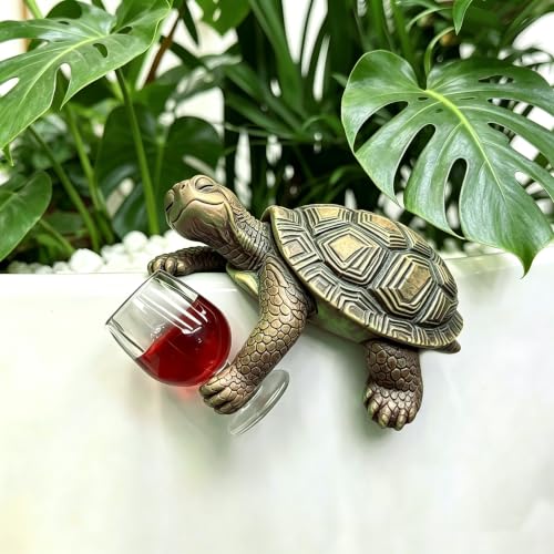Resin Turtle Pot Hugger Planter Hanger Decor, Funny Thirsty Turtle Figurine Holds Wine Glass, Whimsical Animal Flower Pot Edge Ornament for Indoor Outdoor Garden Balcony Decor