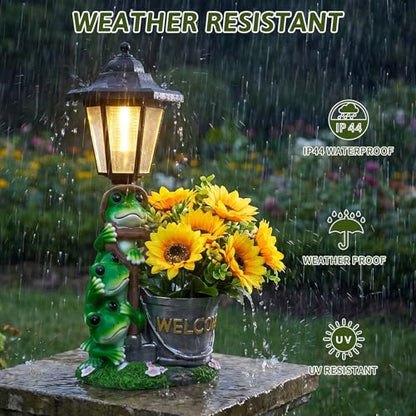 Solar Frog Outdoor Garden Statue with Flowerpot & Lantern - color: Frog
