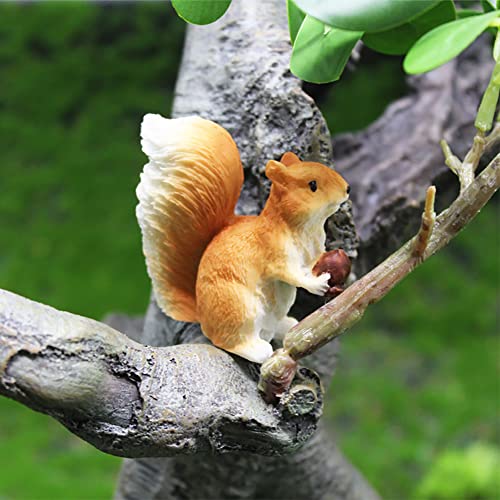 4pcs Squirrel Figures Animal Toy Cake Toppers, Fairy Garden Miniature Squirrel Figurines Collection Playset for Christmas Birthday Gift Desk Decorations