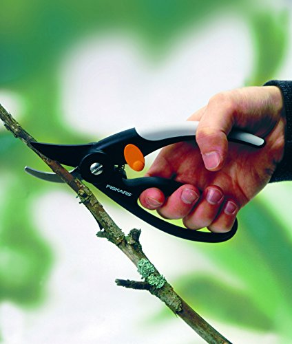 Fiskars Fingerloop Pruner Bypass P44, Cutting Diameter: 2 cm, Steel Blades with Non-Stick Coating, Length: 20 cm, Black/Orange, 1001534 - style: Bypass