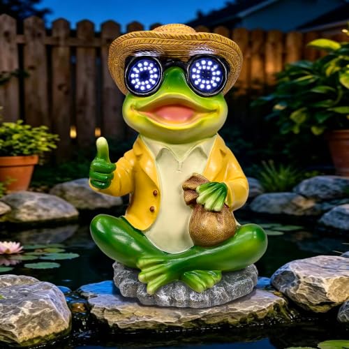 Solar Frog Statue with Blinking LED Eyes, Solar Powered Garden Decor - color: Green Solar Frog Statue