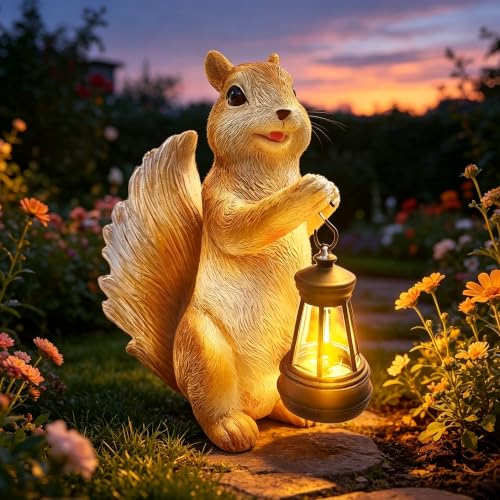 Resin Squirrel Statue IP65 Waterproof Lawn Garden Outdoor Decor - color: Squirrel Statue