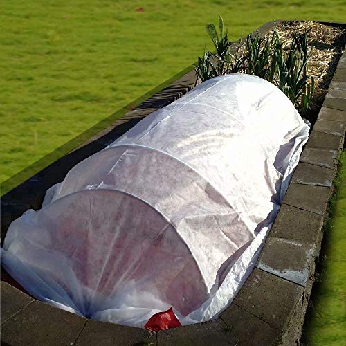 Agfabric Plant Covers Freeze Protection 5'x25' 0.55oz Frost Blankets for Plants Plant Frost Protection Covers Garden Winter Frost Pests Protection,White - color: White, size: 0.55oz-5'*25'