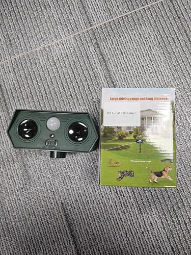 Ultrasonic Animal Repeller Outdoor Solar Deer Repellent Devices Waterproof, Motion Activated Animal Deterrent Devices to Scare Cat Squirrel Rabbit Raccoon Skunk for Yard Garden (1, Green) - size: 1-Pack
